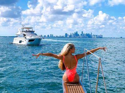 Vip Miami Yacht RentalsSea Ray 55'基础图库8